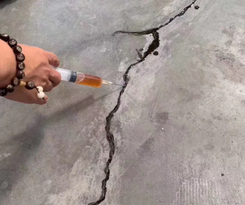 镇江混凝土裂缝修补技术详解​